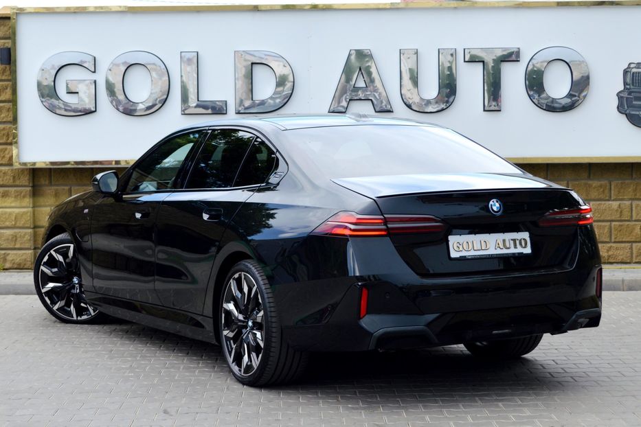 Продам BMW 550 e X-drive 2025 года в Одессе