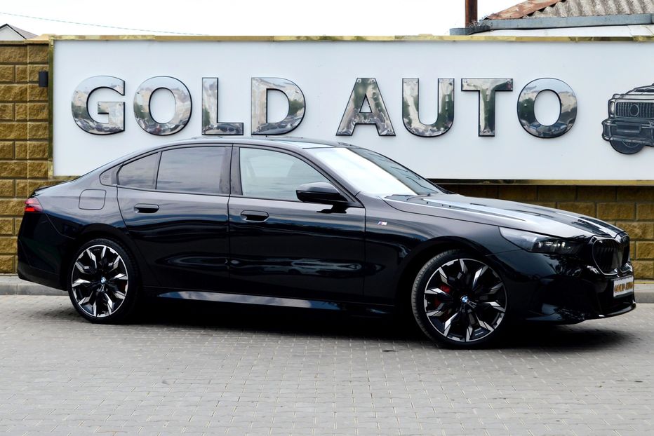 Продам BMW 550 e X-drive 2025 года в Одессе