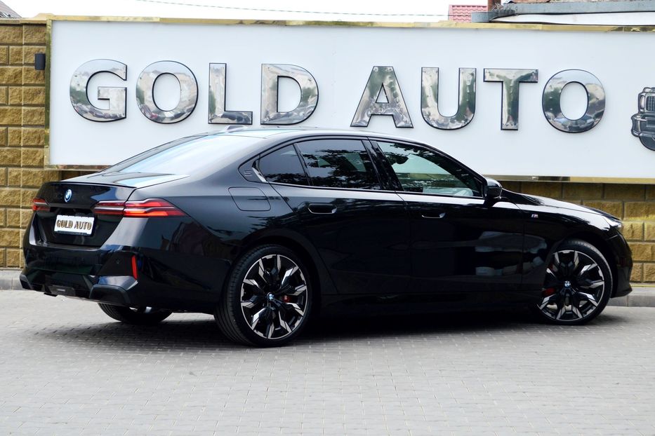 Продам BMW 550 e X-drive 2025 года в Одессе