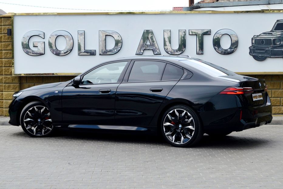 Продам BMW 550 e X-drive 2025 года в Одессе