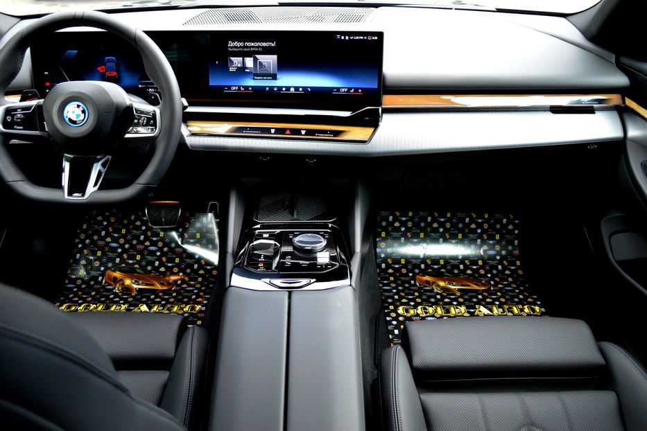 Продам BMW 550 e X-drive 2025 года в Одессе