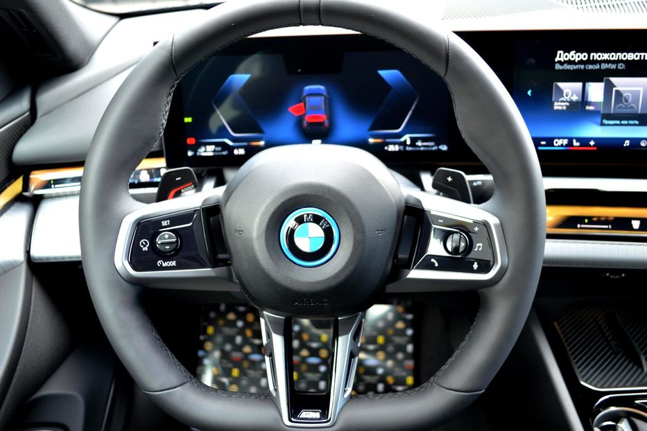 Продам BMW 550 e X-drive 2025 года в Одессе