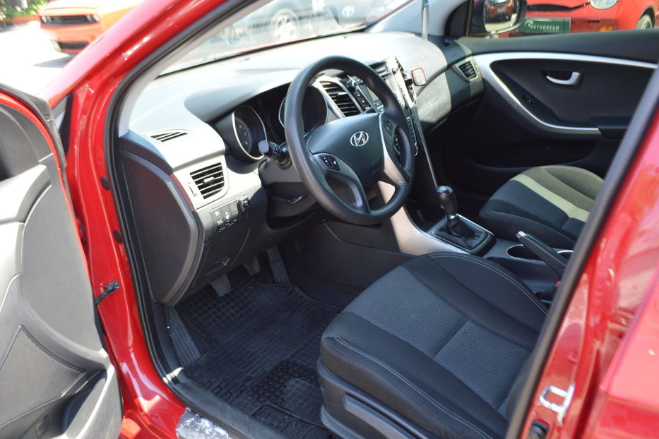 Продам Hyundai i30  2012 года в Одессе