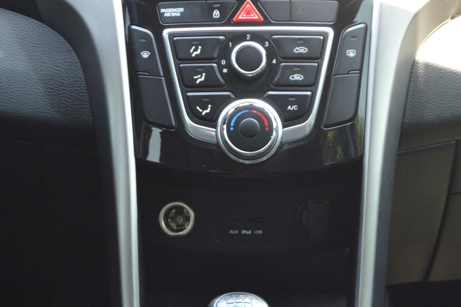 Продам Hyundai i30  2012 года в Одессе