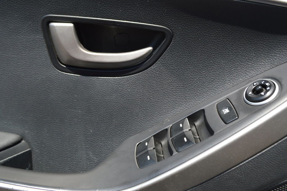 Продам Hyundai i30  2012 года в Одессе
