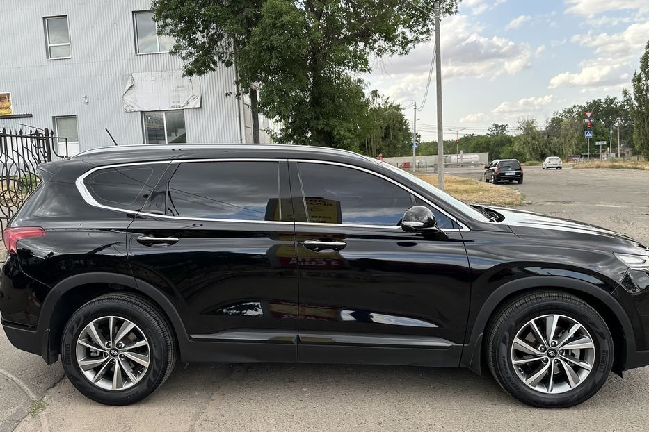 Продам Hyundai Santa FE Офіційний 2019 года в Николаеве