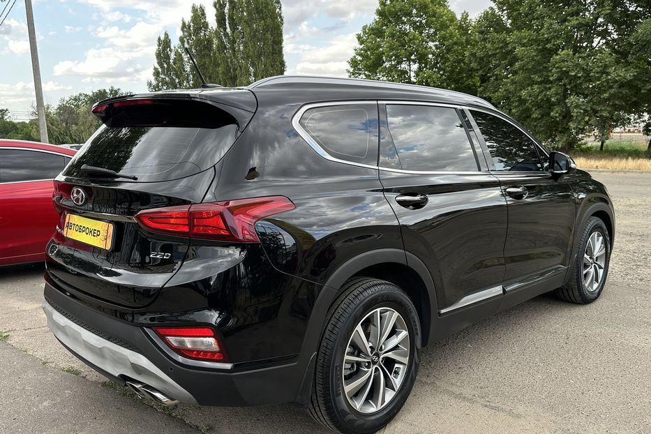 Продам Hyundai Santa FE Офіційний 2019 года в Николаеве