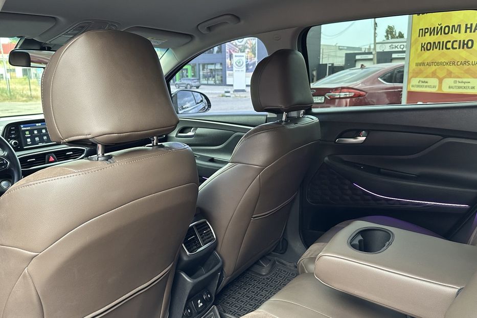 Продам Hyundai Santa FE Офіційний 2019 года в Николаеве