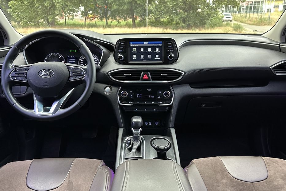 Продам Hyundai Santa FE Офіційний 2019 года в Николаеве