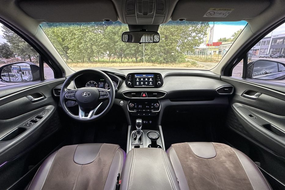 Продам Hyundai Santa FE Офіційний 2019 года в Николаеве