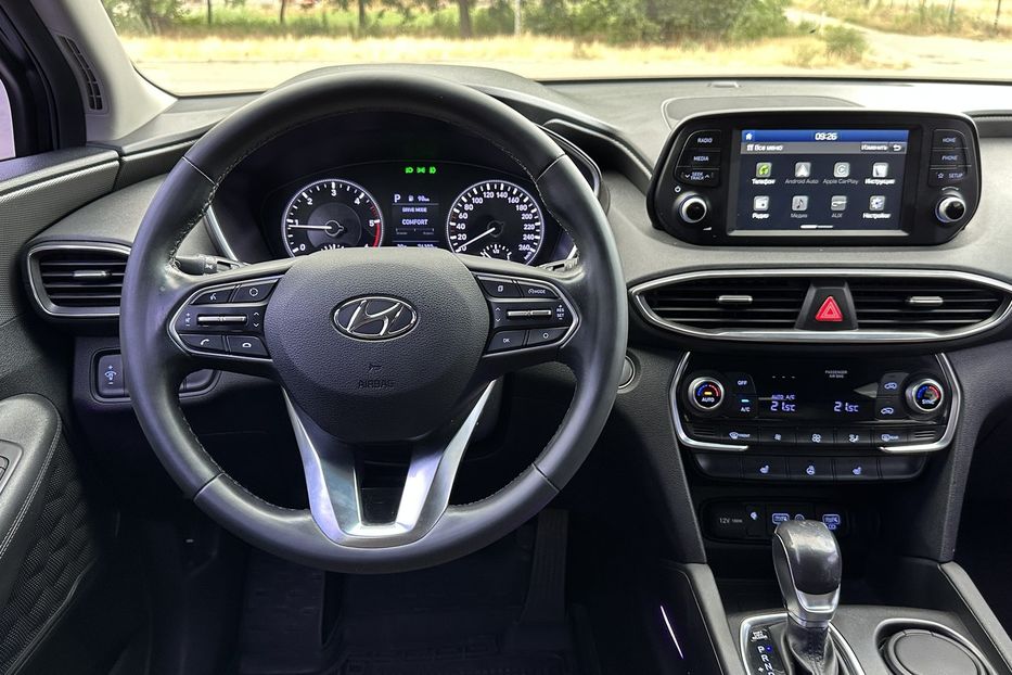 Продам Hyundai Santa FE Офіційний 2019 года в Николаеве