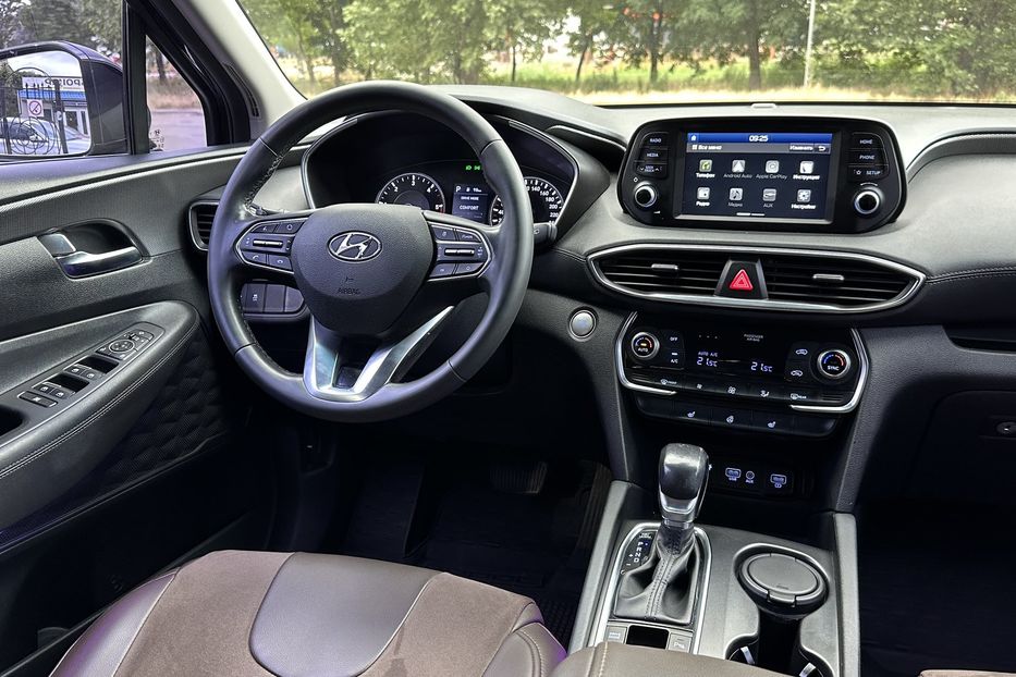 Продам Hyundai Santa FE Офіційний 2019 года в Николаеве