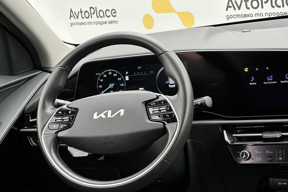 Продам Kia Niro 2022 года в Луцке
