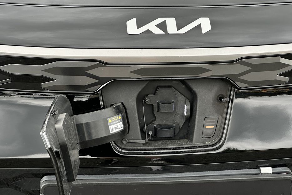 Продам Kia Niro 2022 года в Луцке
