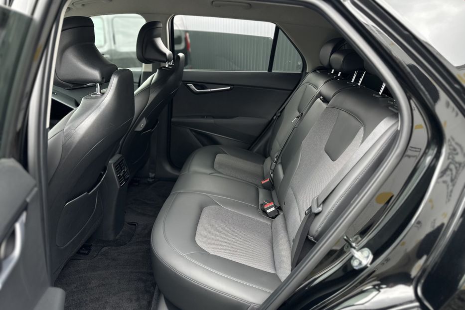 Продам Kia Niro 2022 года в Луцке