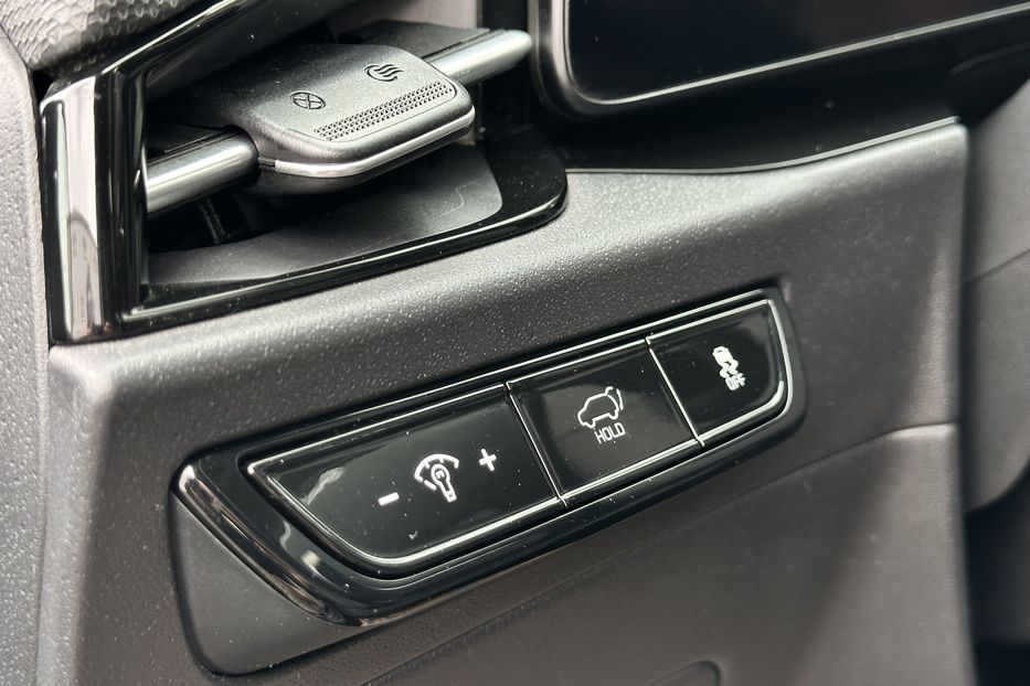 Продам Kia Niro 2022 года в Луцке