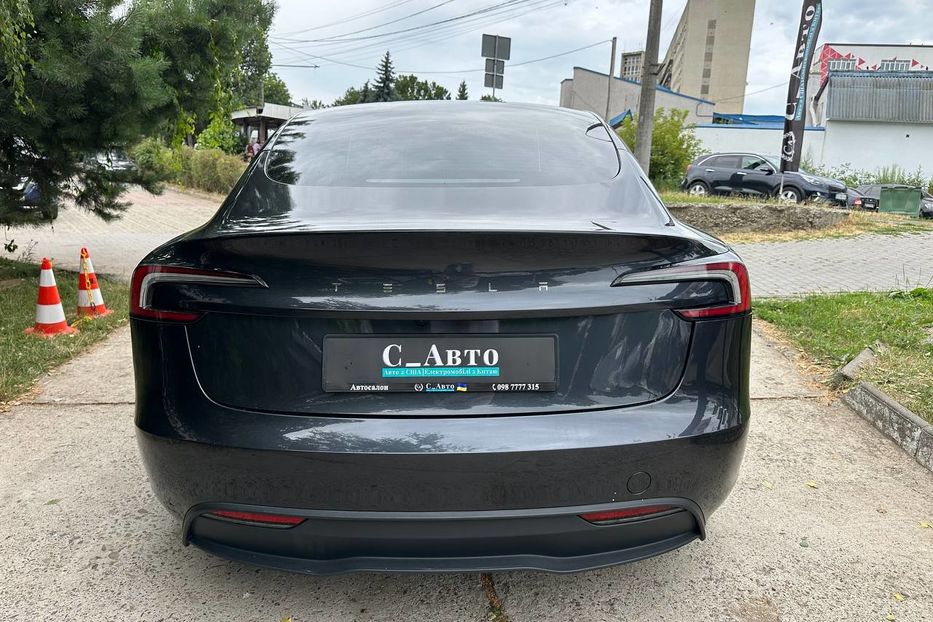 Продам Tesla Model 3 82.5 кВ 2025 года в Черновцах