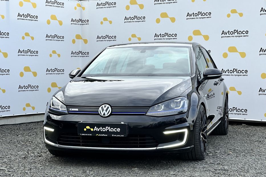 Продам Volkswagen e-Golf 2016 года в Луцке