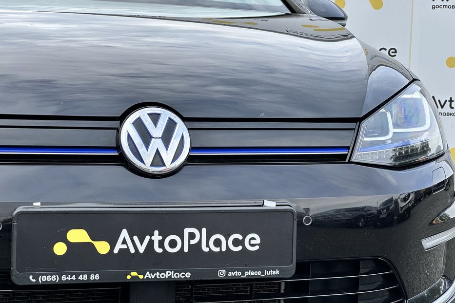 Продам Volkswagen e-Golf 2016 года в Луцке
