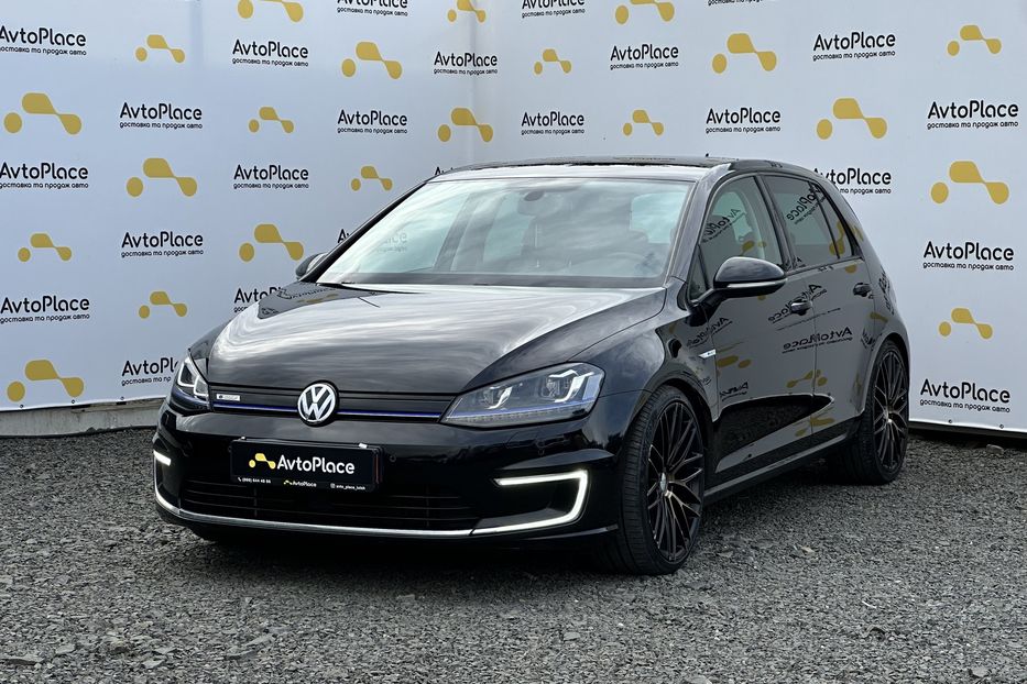 Продам Volkswagen e-Golf 2016 года в Луцке