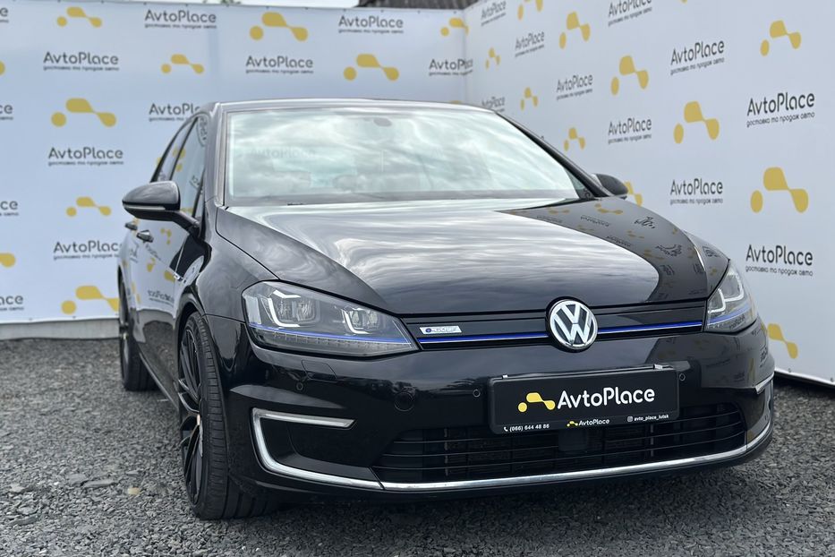 Продам Volkswagen e-Golf 2016 года в Луцке