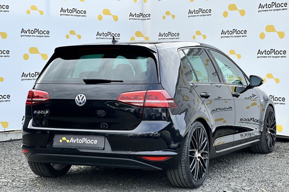Продам Volkswagen e-Golf 2016 года в Луцке