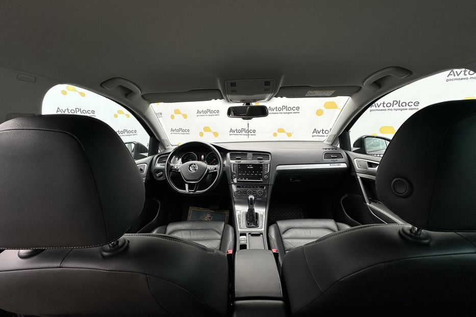 Продам Volkswagen e-Golf 2016 года в Луцке