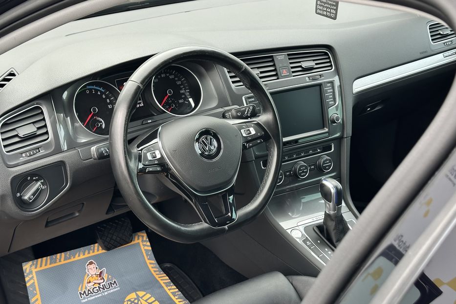 Продам Volkswagen e-Golf 2016 года в Луцке