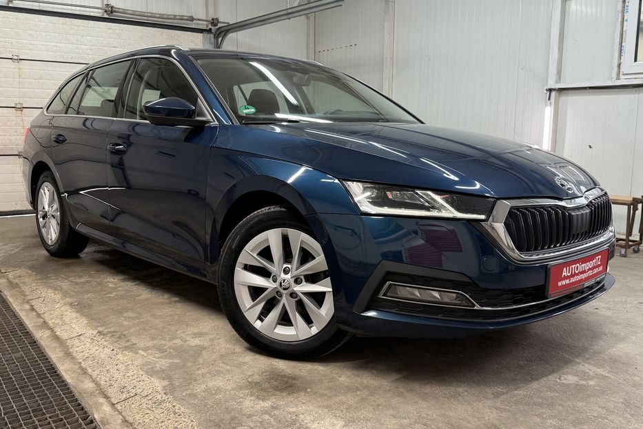 Продам Skoda Octavia А8 2.0TDI150 кс КОЛЕСА FUL LED 2022 года в Львове