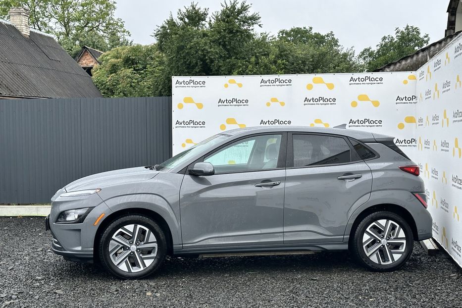Продам Hyundai Kona 64 квт 2023 года в Луцке