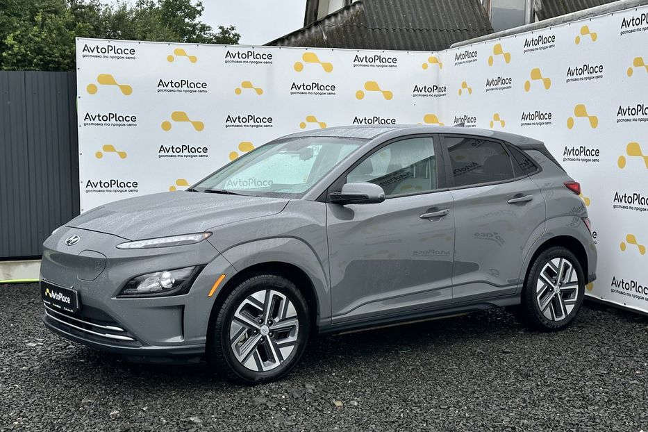 Продам Hyundai Kona 64 квт 2023 года в Луцке