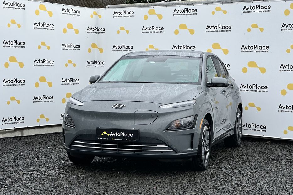 Продам Hyundai Kona 64 квт 2023 года в Луцке