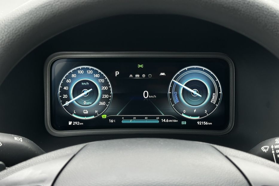 Продам Hyundai Kona 64 квт 2023 года в Луцке