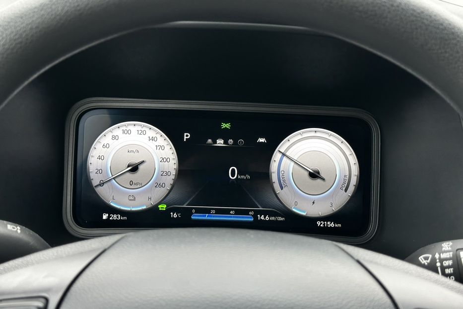 Продам Hyundai Kona 64 квт 2023 года в Луцке