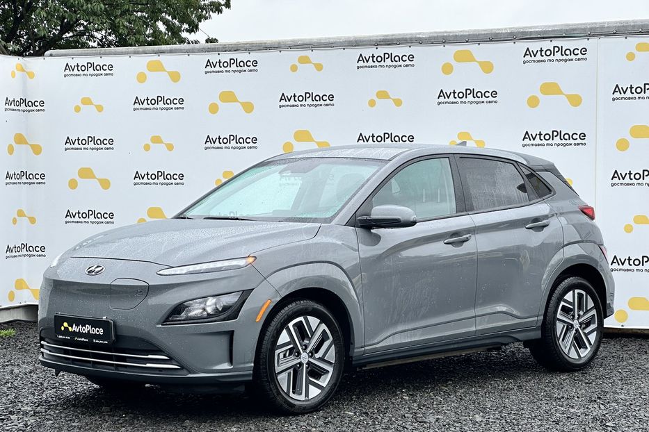 Продам Hyundai Kona 64 квт 2023 года в Луцке