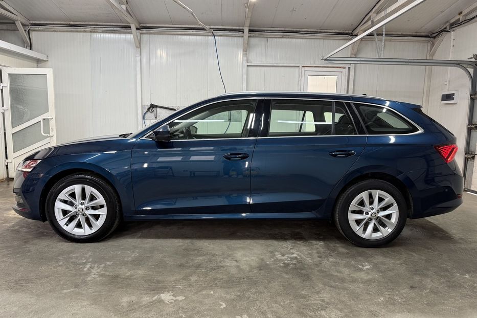 Продам Skoda Octavia А8 2.0TDI150 кс КОЛЕСА FUL LED 2022 года в Львове