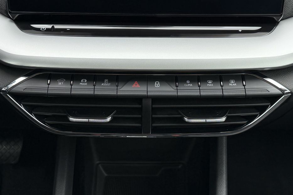Продам Skoda Octavia А8 2.0TDI150 кс КОЛЕСА FUL LED 2022 года в Львове
