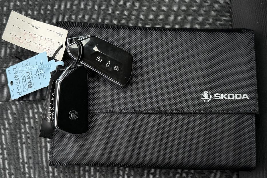 Продам Skoda Octavia А8 2.0TDI150 кс КОЛЕСА FUL LED 2022 года в Львове