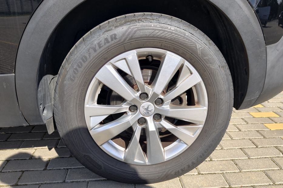 Продам Peugeot 5008 2021 года в Львове