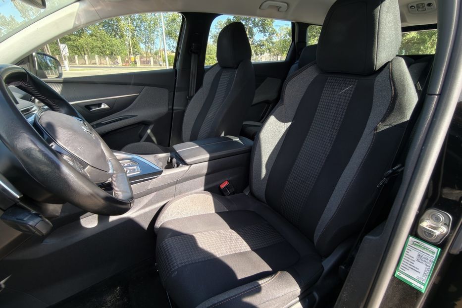 Продам Peugeot 5008 2021 года в Львове