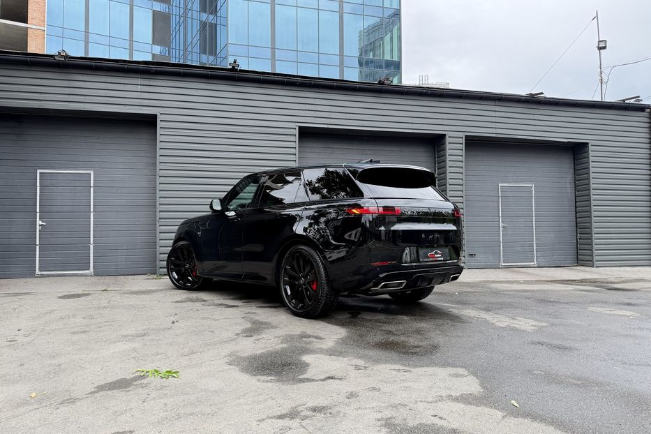 Продам Land Rover Range Rover Sport P400 Dynamic HSE 2024 года в Киеве
