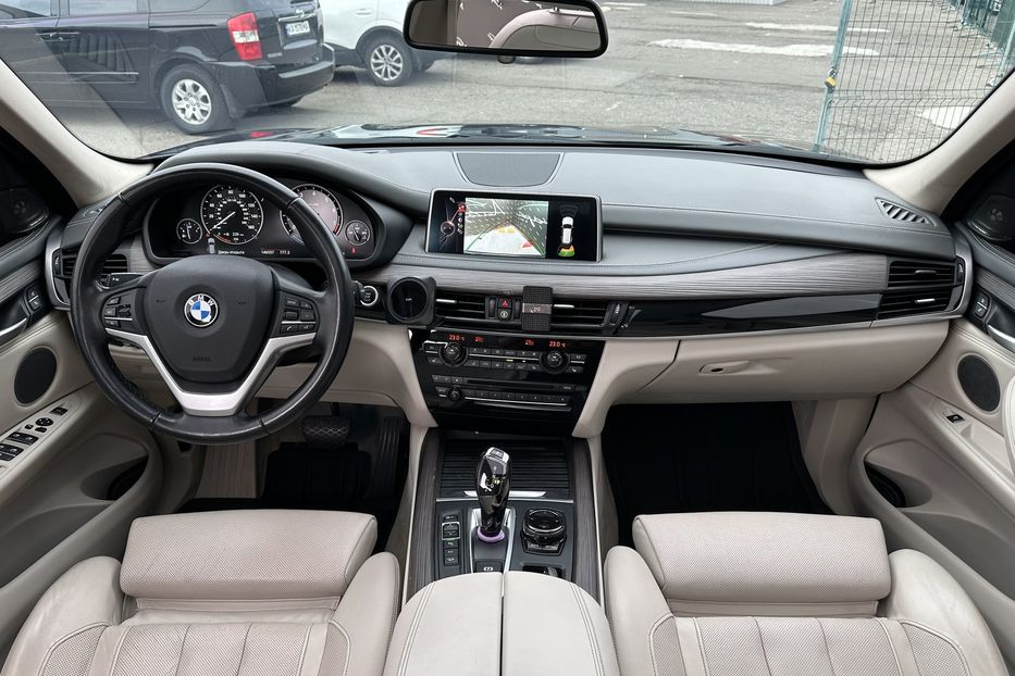 Продам BMW X5 Xdrive50I 2015 года в Киеве