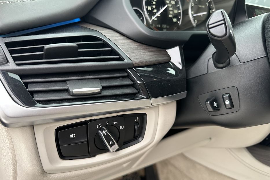 Продам BMW X5 Xdrive50I 2015 года в Киеве