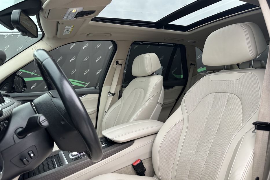 Продам BMW X5 Xdrive50I 2015 года в Киеве