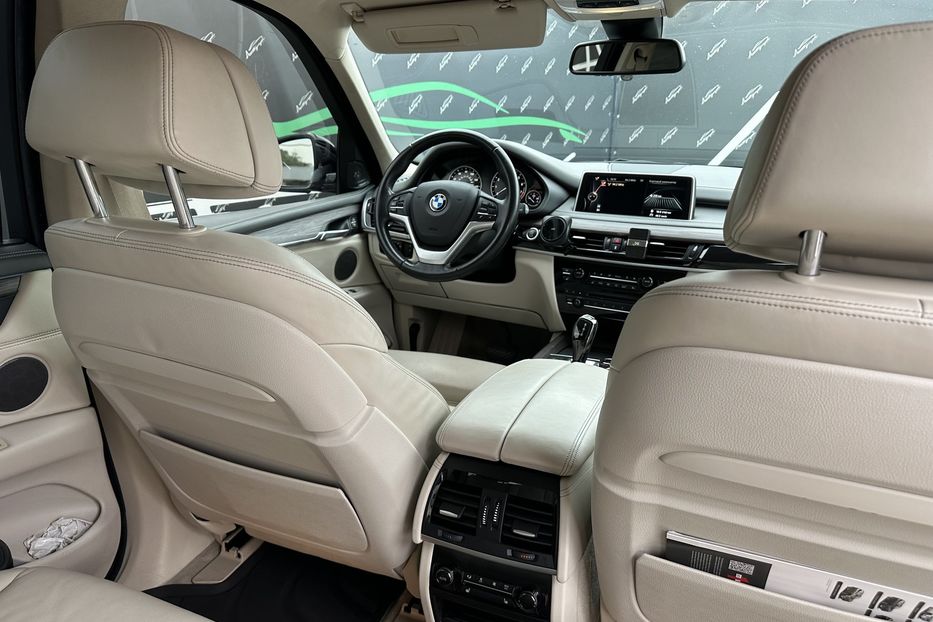Продам BMW X5 Xdrive50I 2015 года в Киеве