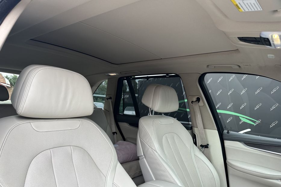 Продам BMW X5 Xdrive50I 2015 года в Киеве