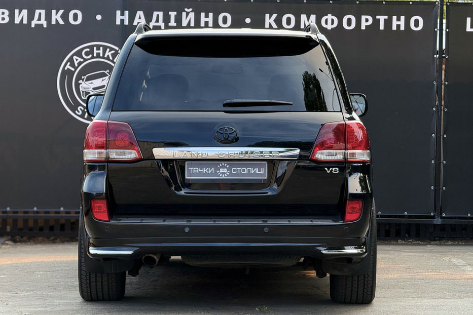Продам Toyota Land Cruiser 200 4.5d AT (235 к.с) 4WD 2010 года в Киеве