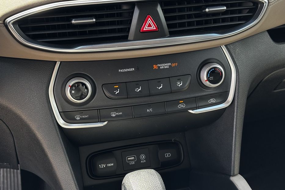 Продам Hyundai Santa FE авто у Львові 2020 года в Львове
