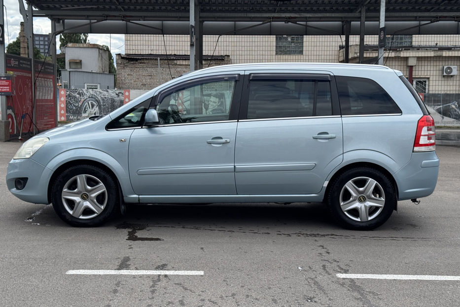 Продам Opel Zafira 2010 года в Киеве