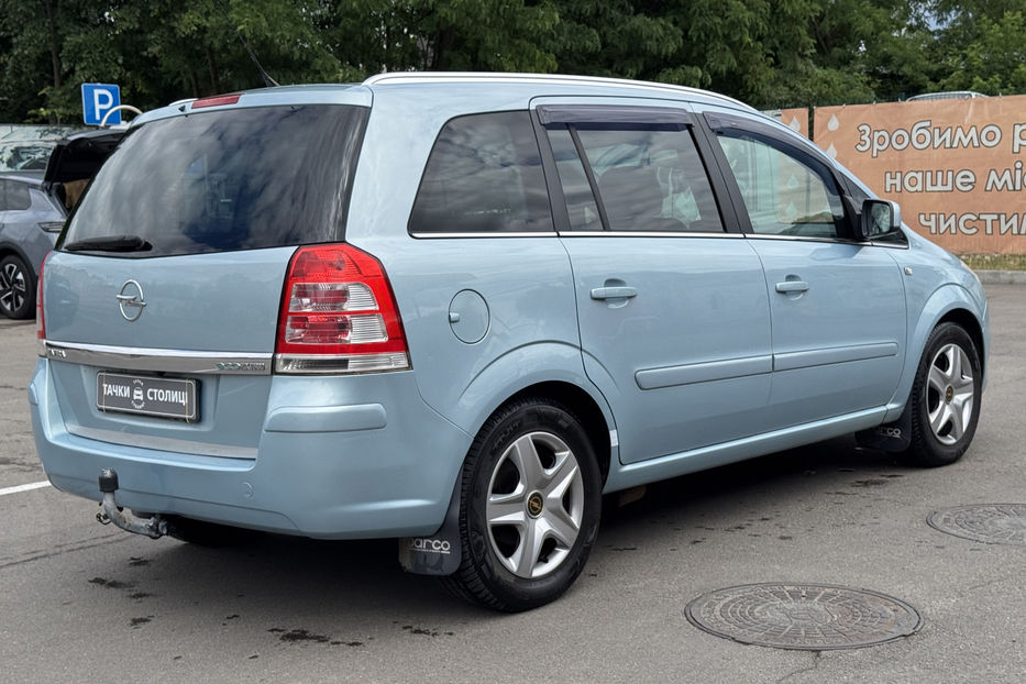 Продам Opel Zafira 2010 года в Киеве